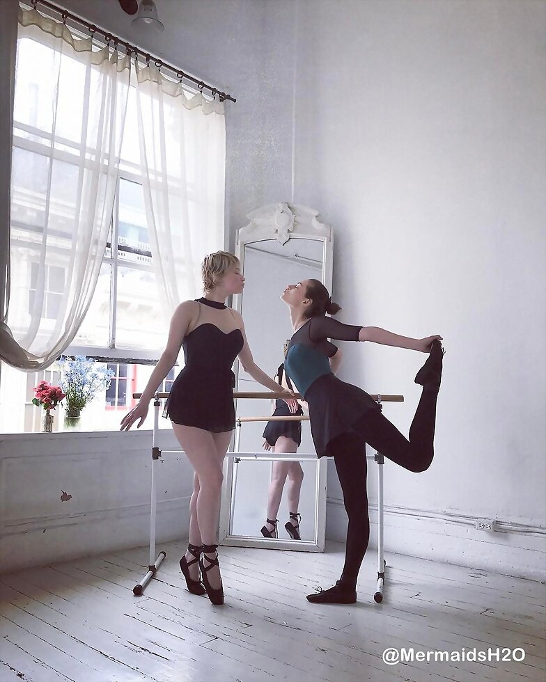 Phoebe Tonkin - Ballet Beautiful NYC 2017