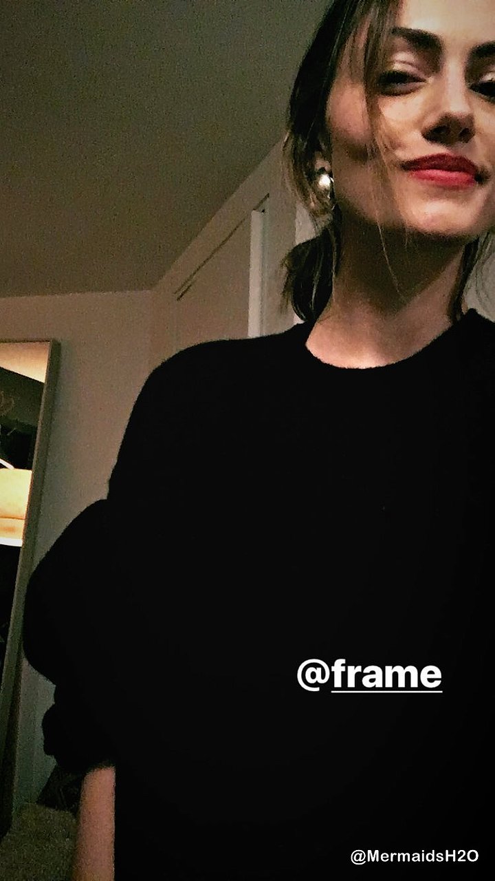 Phoebe Tonkin - Instagram Story November 2017