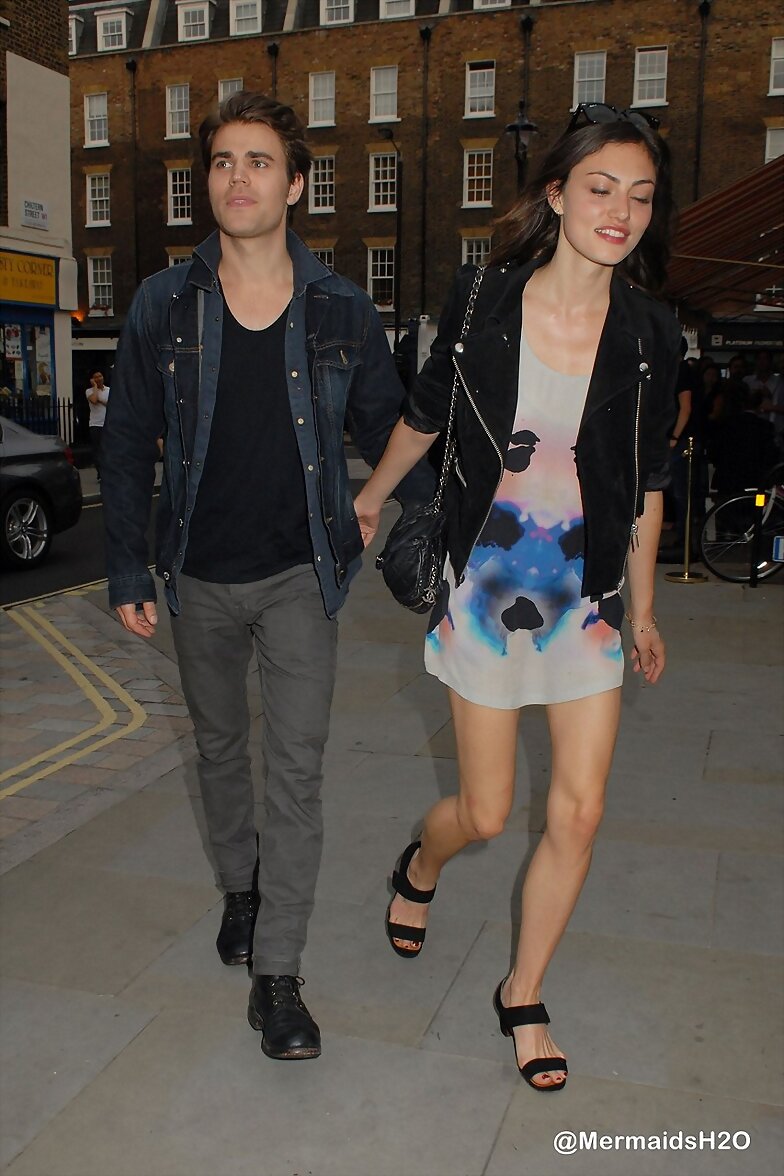 Phoebe Tonkin & Paul Wesley en Londres, July 2014