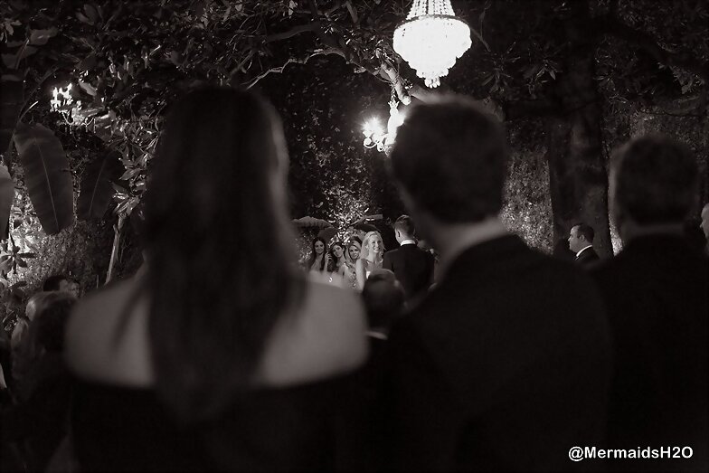 Phoebe y Paul en la boda de Candice Accola 2014