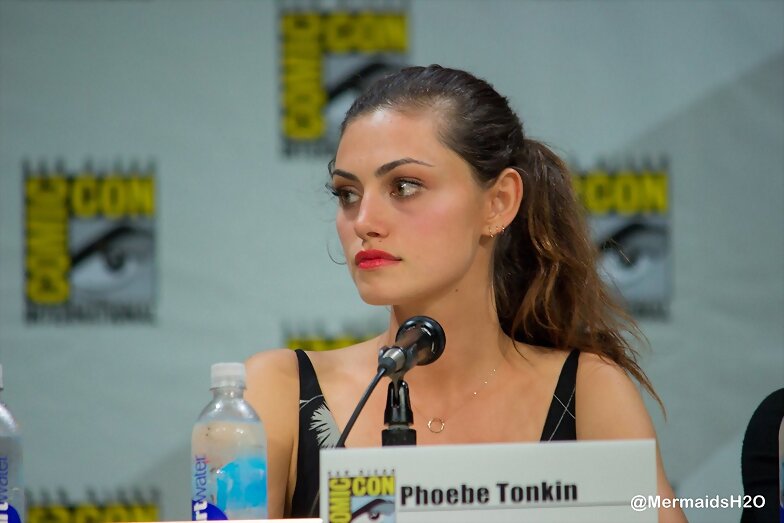 Phoebe Tonkin - 'The Originals' Comic Con 2014