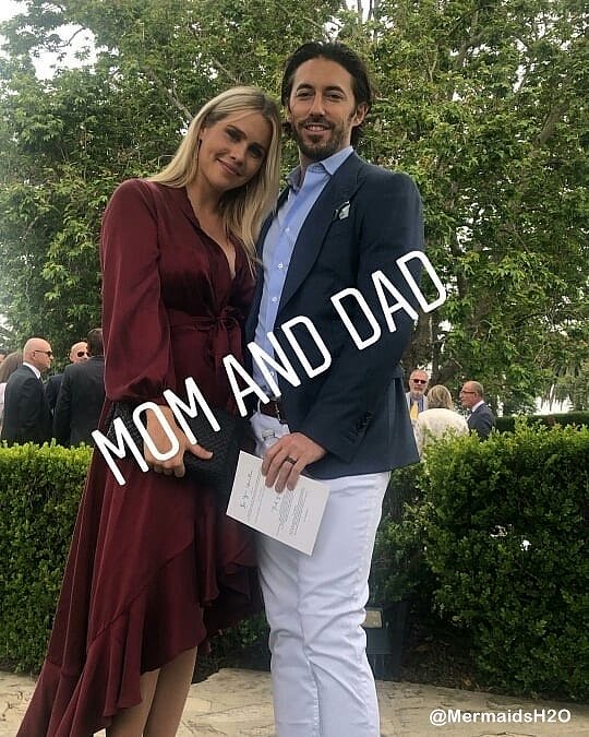 Claire Holt & Andrew Joblon en una boda | Apr 2019