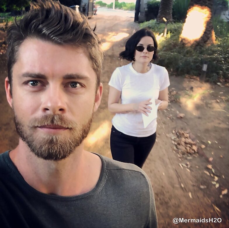 Luke Mitchell grabando Blindspot S3 en Cape Town