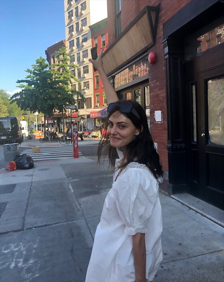 Phoebe Tonkin | July 2019