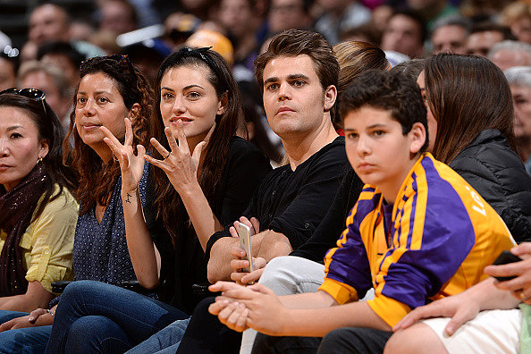 Phoebe Tonkin & Paul Wesley - LA Lakers game 2015