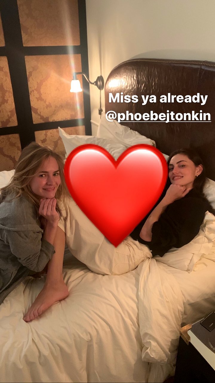 Phoebe Tonkin | Sept 2019