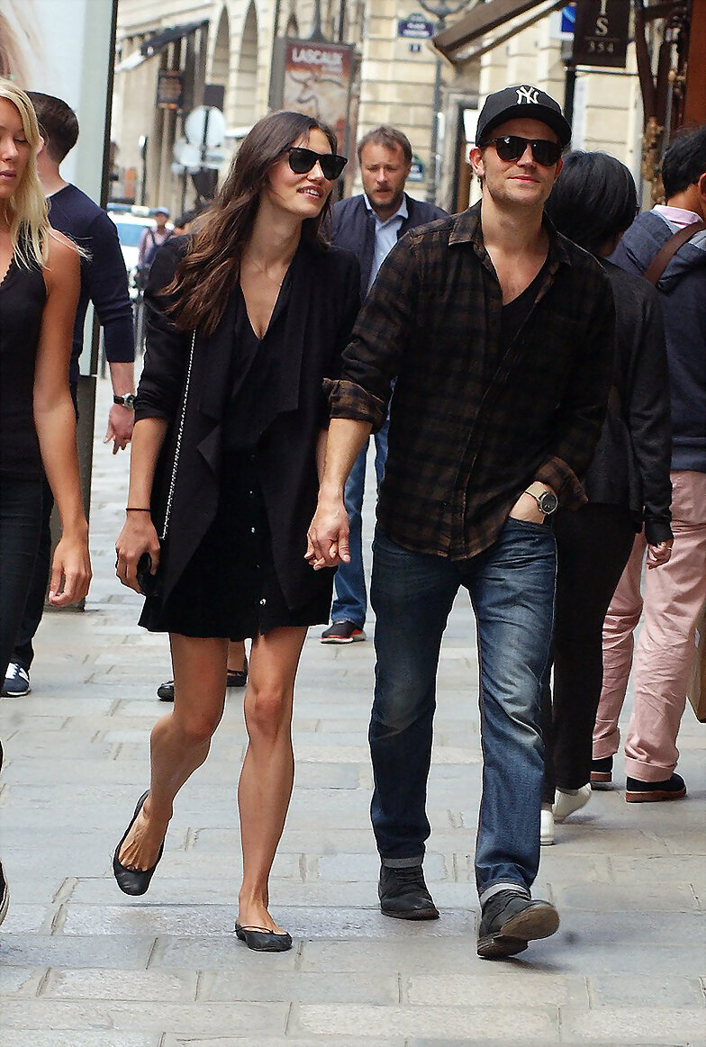 Phoebe Tonkin & Paul Wesley en Paris, May 25, 2015