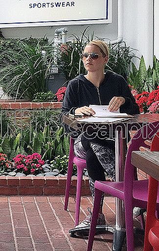 Claire Holt en West Hollywood, May 25, 2015