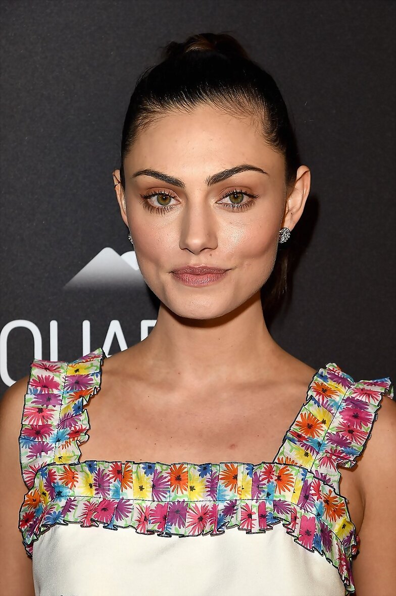 Phoebe Tonkin - 2016 InStyle Golden Globes party