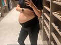Claire Holt durante su segundo embarazo, May 2020