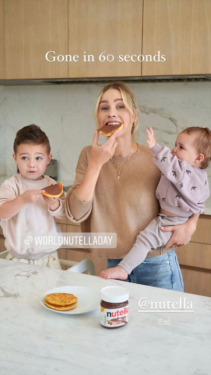 Claire Holt con sus hijos y Nutella | Feb 2021