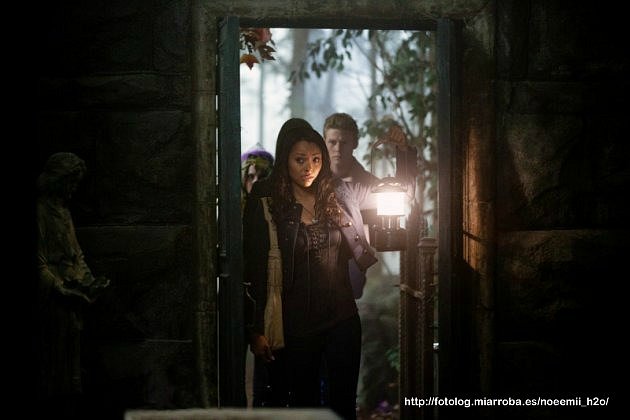 Crónicas Vampíricas - 3x11 Nuestra ciudad