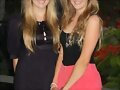 Cleo Massey con una amiga