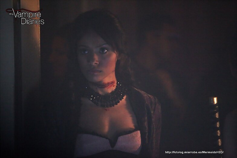 Crónicas Vampíricas 4x04 "The Five"