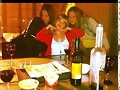 Cariba Heine con sus amigas