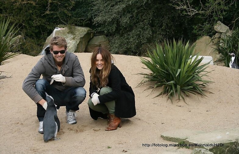 Luke Mitchell & Rebecca Breeds - Dublin Zoo 2013