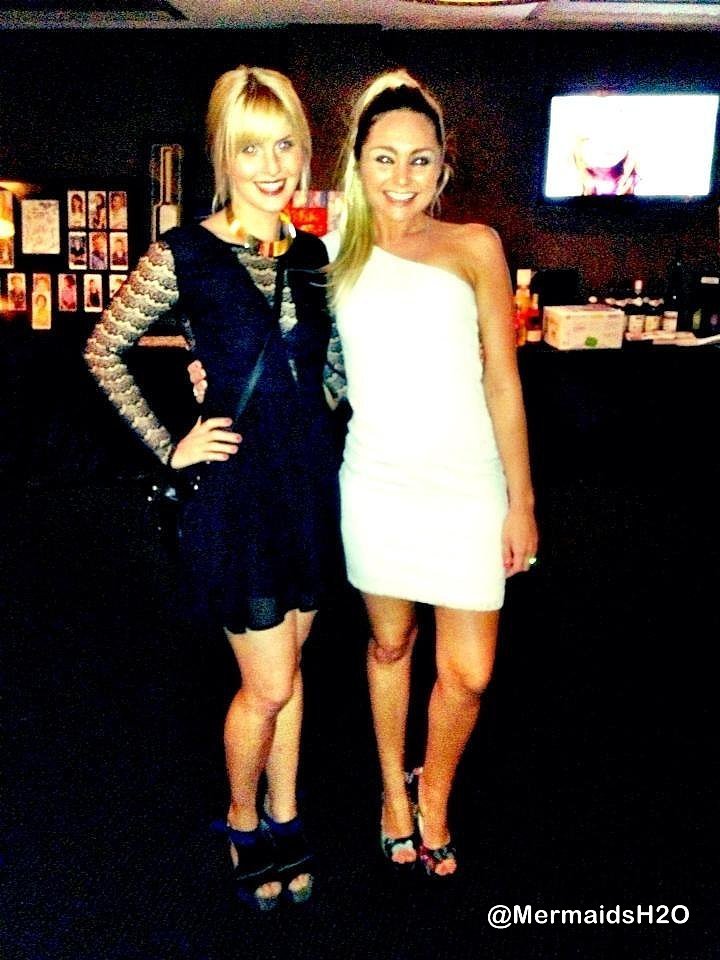 Amy Ruffle - 54th Logie Awards (Abr 15, 2012)