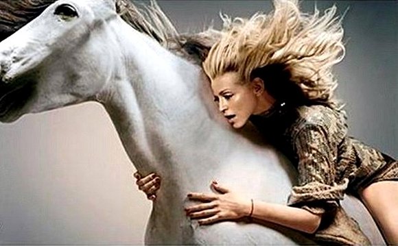Madonna-Horse. Foto Universal