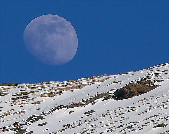 Tierra y Luna