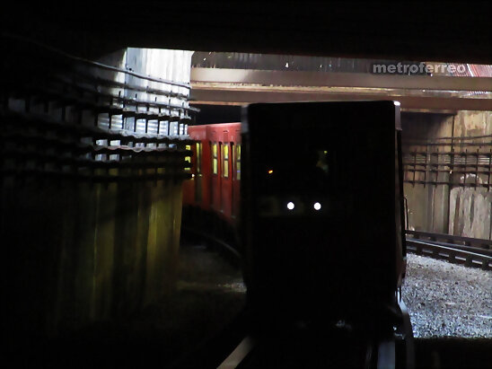 Un tren subterraneo llamado metro