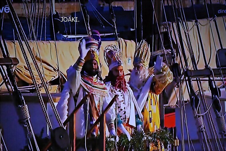 YA VIENE LOS REYES POR LAS MONTAÑAS -5-