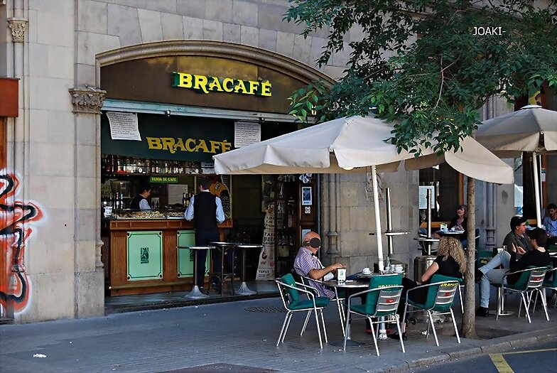 "BRACAFÉ"  de la calle Caspe -