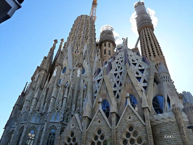 LA SAGRADA FAMILIA FOTO A FOTO- 101-