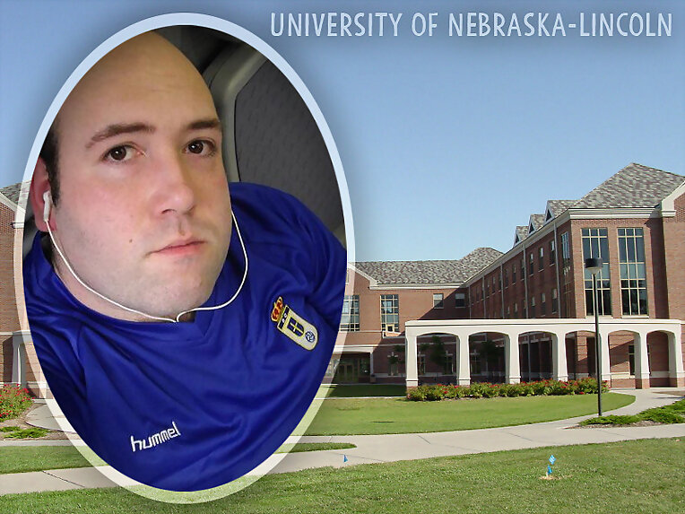 Montaje con la Universidad de Nebraska–Lincoln