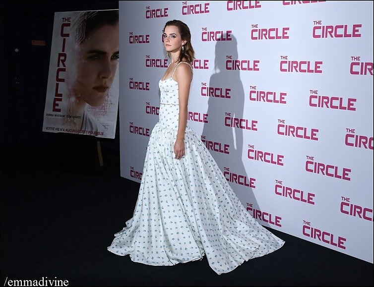Emma Watson - Premere de The Circle en Paris