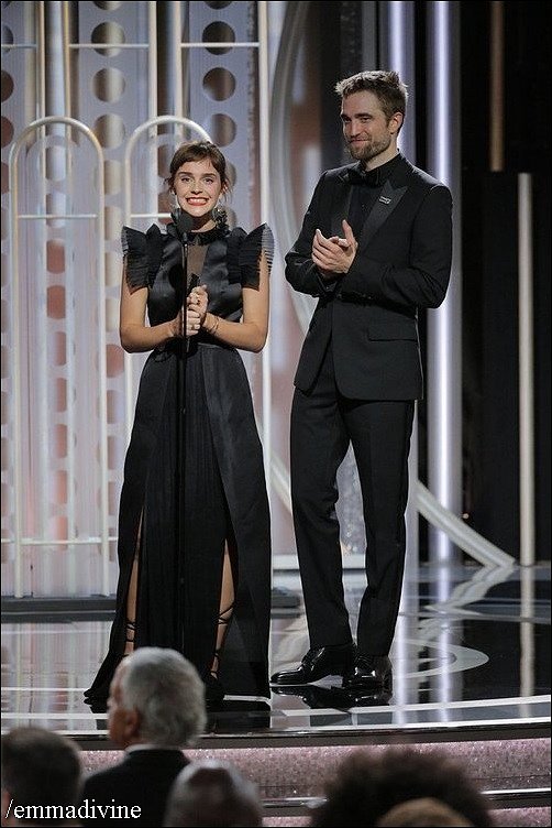 Emma y Robert Pattinson en los Globos de Oro