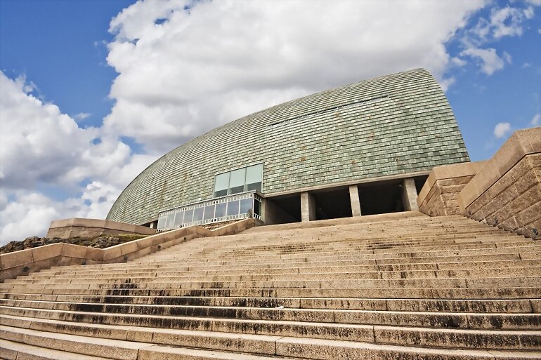 HOY VISITAMOS: A CORUÑA- LA DOMUS